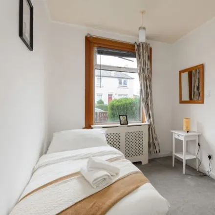 Image 2 - 66 Stenhouse Avenue, City of Edinburgh, EH11 3DA, United Kingdom - Apartment for rent