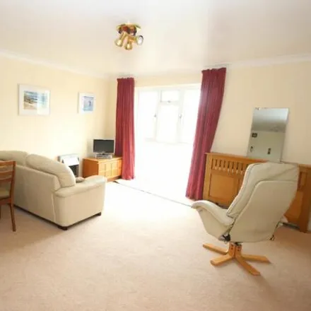 Image 2 - Dolphin House, Sutton Wharf, Plymouth, PL4 0DW, United Kingdom - Apartment for sale
