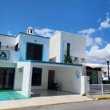 Buy this 4 bed house on Avenida Río Niágara in Gran Santa Fe I, 77518 Cancún