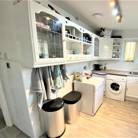 Rent this 2 bed apartment on South Bank in London, KT6 6DB