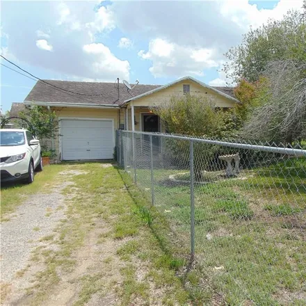 Image 2 - 2444 Widgeon Drive, Corpus Christi, TX 78410, USA - House for sale