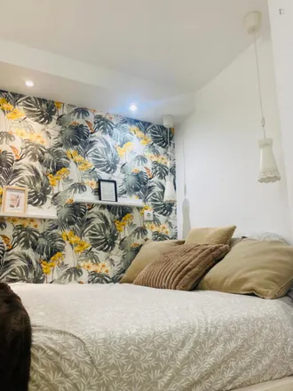 Rent this 1 bed apartment on Travessa do Rosário de Santa Clara 17 in 19, 21