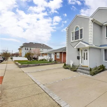 Image 2 - 245 West Chester Street, City of Long Beach, NY 11561, USA - House for sale