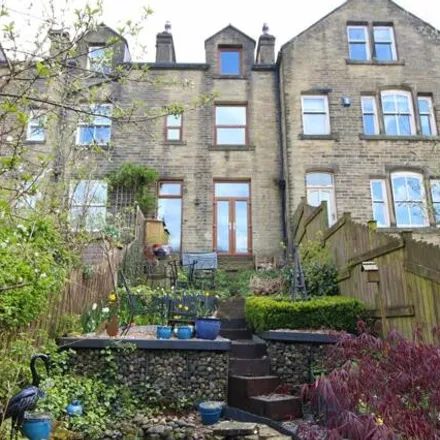 Buy this 4 bed townhouse on North View Terrace in Haworth, BD22 8HL