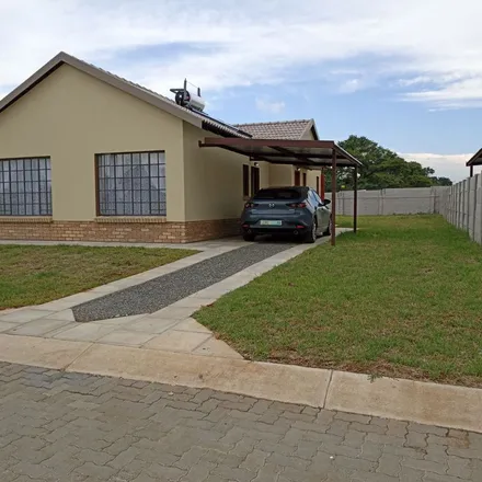 Image 2 - 2nd Avenue, Rustenburg Ward 34, Rustenburg, 0393, South Africa - Apartment for rent