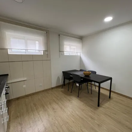 Rent this 3 bed apartment on Indian italian in Travessa da Senhora da Conceição, 4000-376 Porto