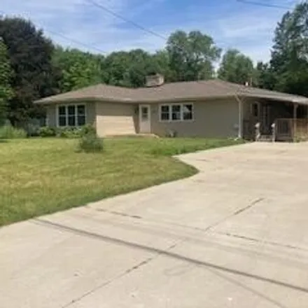 Buy this 4 bed house on 38 Eaton Street in Battle Creek, MI 49017