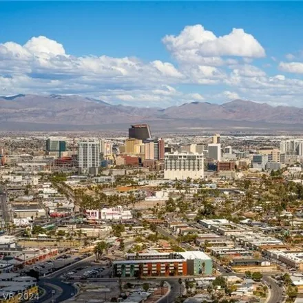 Image 7 - Turnberry Towers Tower II, Karen Avenue, Winchester, NV 89169, USA - Condo for rent