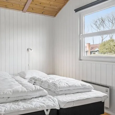 Rent this 4 bed house on Region Midtjylland Regionshuset in Emil Møllers Gade, 8700 Horsens