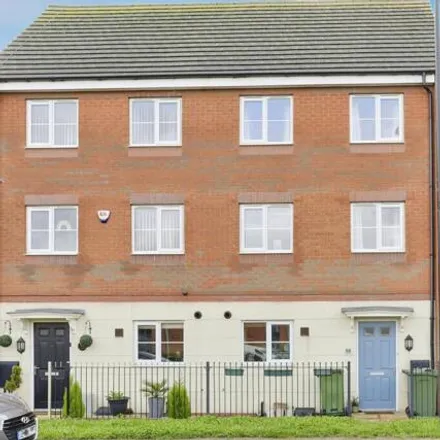 Buy this 4 bed townhouse on Birstall Meadow Road in Wanlip, LE4 3NF