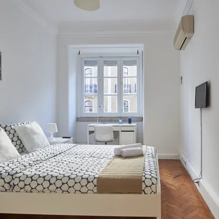 Rent this 6 bed apartment on Elefante Branco in Rua do Conde de Redondo, 1150-006 Lisbon