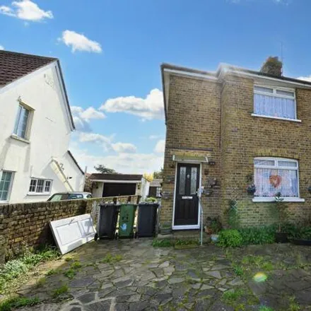 Buy this 3 bed duplex on Little Wakering Corner in Southend Road, Great Wakering