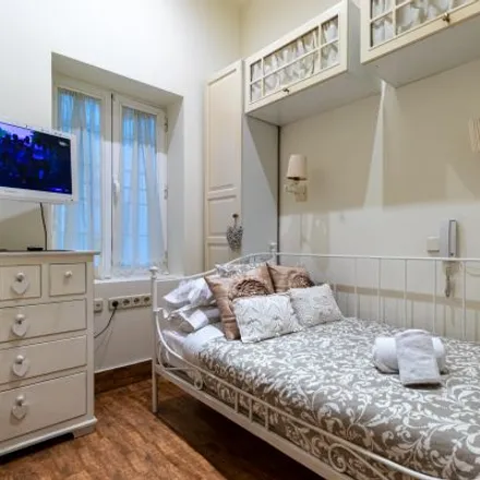 Rent this 3 bed apartment on Madrid in Calle de la Povedilla, 15