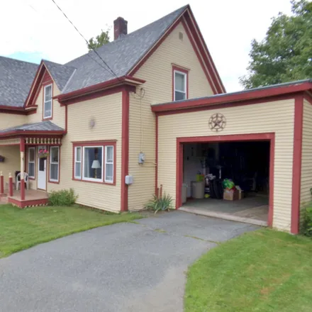 Buy this 3 bed house on 99 Lakeview Street in Newport City, VT 05855