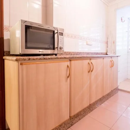 Rent this 5 bed apartment on Carrer de Ruben Darío in 18, 46021 Valencia
