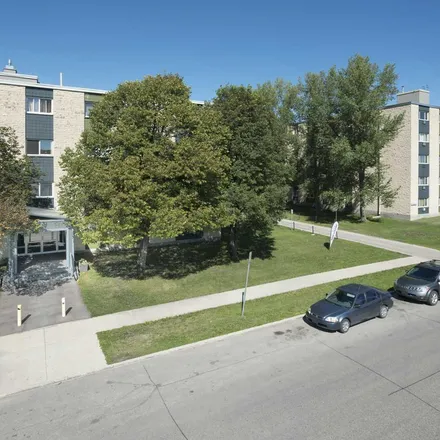 Image 5 - Southbound Prevette at Munroe, Prevette Street, Winnipeg, MB R2K 3S8, Canada - Apartment for rent