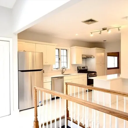 Rent this 3 bed apartment on 144;146 Cleveland Avenue in Braintree, MA 02184