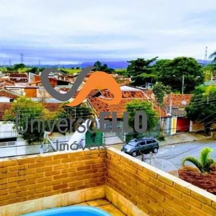 Buy this 2 bed house on Rua Vereador Doutor José de Souza Braga in Campo Alegre, Pindamonhangaba - SP