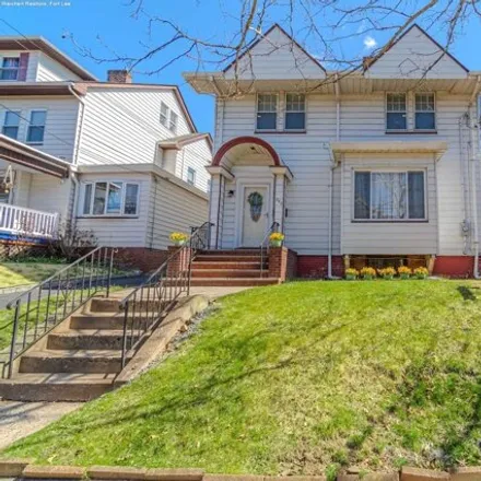 Buy this 5 bed house on 355 Parker Street in Newark, NJ 07104