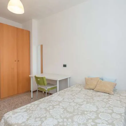 Image 2 - Via Viterbo, 11, 20152 Milan MI, Italy - Apartment for rent
