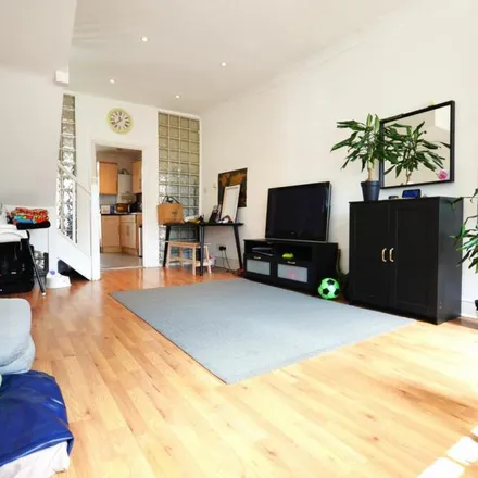 Rent this 2 bed apartment on Yewfield Road in London, NW10 9TD