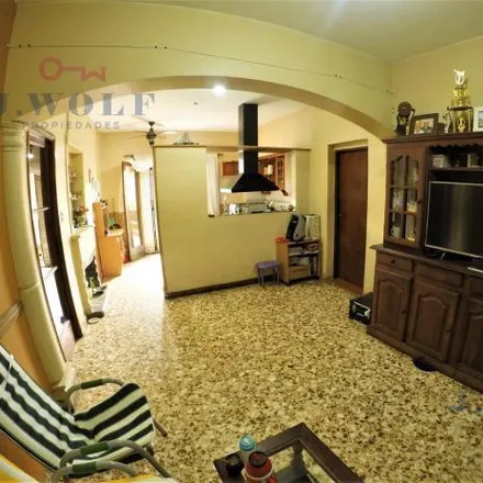 Buy this 3 bed apartment on 39 - Italia in Villa Marqués Alejandro María de Aguada, B1651 FHH San Andrés