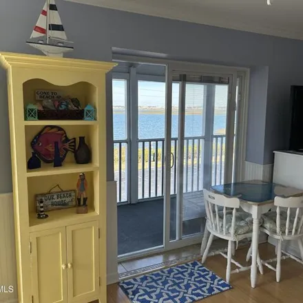 Image 3 - 2022 West Fort Macon Road, Atlantic Beach, Carteret County, NC 28512, USA - Condo for sale