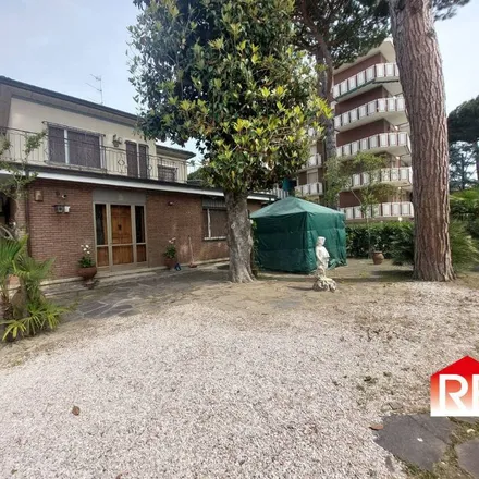 Rent this 5 bed apartment on Viale dei Mille 31 in 48015 Cervia RA, Italy