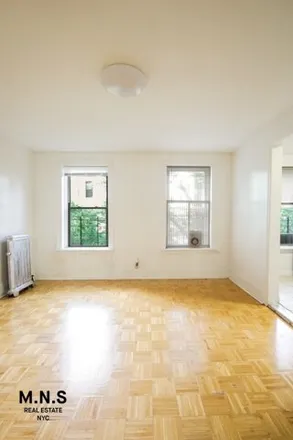 Image 5 - 164 Vernon Avenue, New York, NY 11206, USA - House for rent