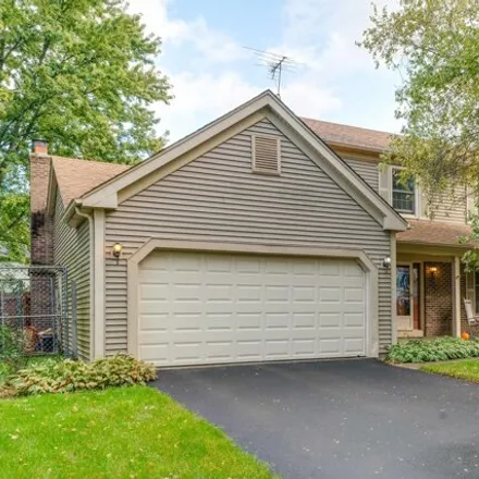 Image 2 - 2 Bradbury Court, Fox River Grove, McHenry County, IL 60021, USA - House for sale