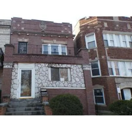 Image 1 - West Garfield Boulevard, Chicago, IL 60636, USA - Apartment for sale