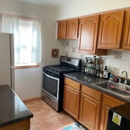 Buy this 1 bed condo on The Mountain Club in Parsippany-Troy Hills, NJ 07950