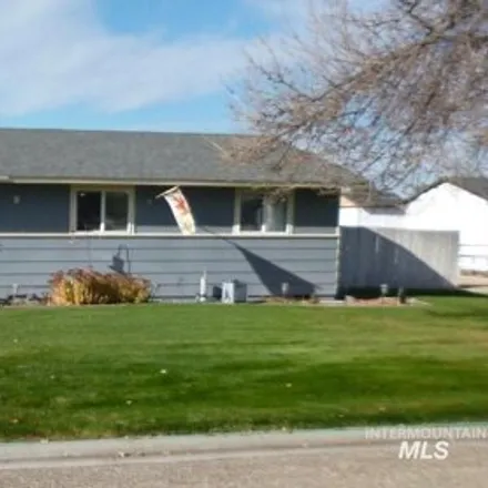 Buy this 6 bed house on 13159 South Ocotillo Drive in Kuna, ID 83634