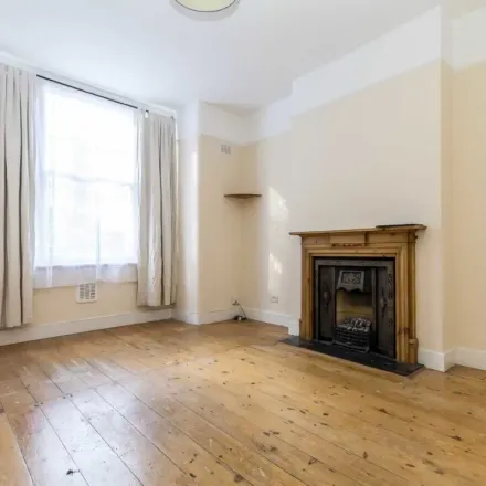 Image 2 - Waterlow Road, London, N19 5NH, United Kingdom - Apartment for rent