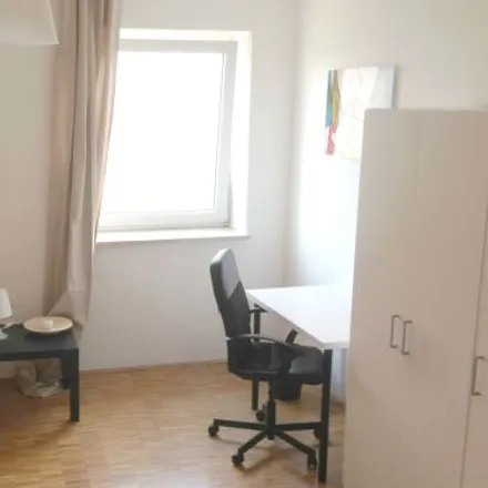 Rent this 4 bed room on Saigon Social in Elisabethstraße 4, 80796 Munich