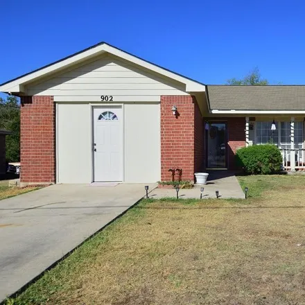 Buy this 3 bed house on 902 South 24th Street in Temple, TX 76501