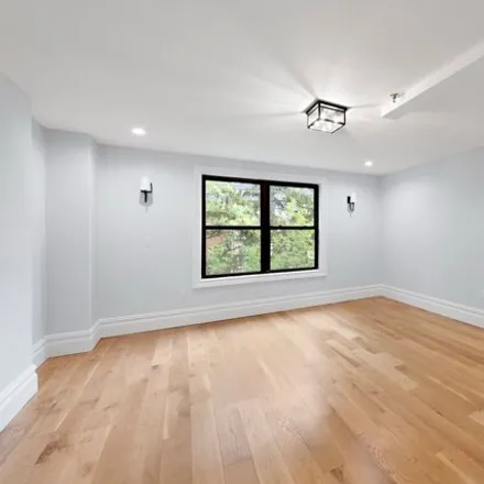 Image 7 - 734 Halsey Street, New York, NY 11233, USA - Townhouse for rent