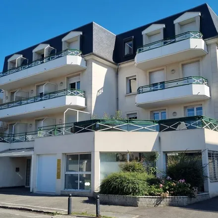 Image 6 - 1 Place Charles de Gaulle, 94100 Saint-Maur-des-Fossés, France - Apartment for rent