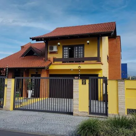 Buy this studio house on Rua Trinta e Um de Outubro 115 in Pirabeiraba Centro, Joinville - SC