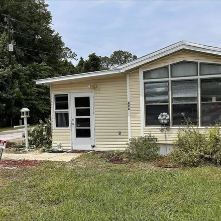 Buy this studio apartment on 4855 County Road 146 in Wildwood, FL 34785