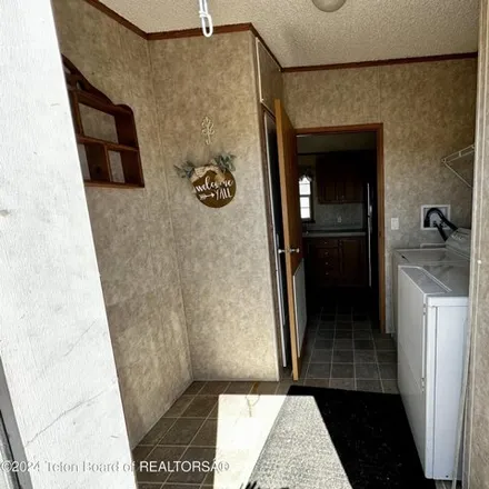 Image 2 - 200 West 6th Street, Marbleton, WY 83113, USA - Apartment for sale