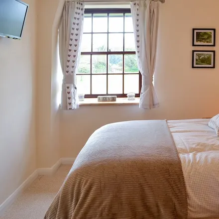 Rent this 3 bed duplex on North Molton in EX36 3LF, United Kingdom
