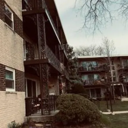 Image 5 - 975 South 8th Avenue, La Grange, IL 60525, USA - Apartment for rent