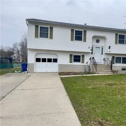 Rent this 4 bed house on 25 Beers Drive in City of Middletown, NY 10940