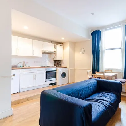Image 2 - 33A, 33B West Hill, London, SW18 1RY, United Kingdom - Apartment for rent