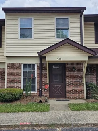 Rent this 3 bed condo on 530 E Graham Pl in Bloomington, Indiana