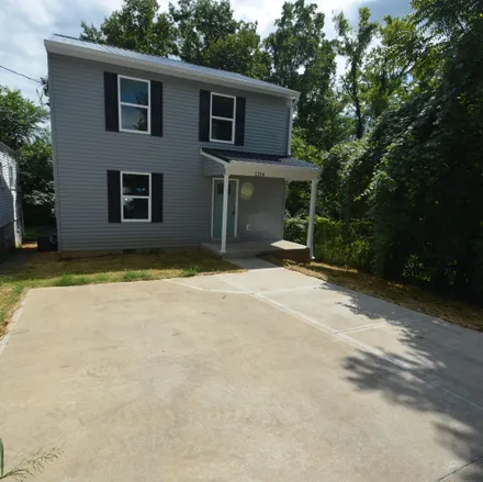 Buy this 4 bed house on 1216 Pleasant Street in Paris, KY 40361