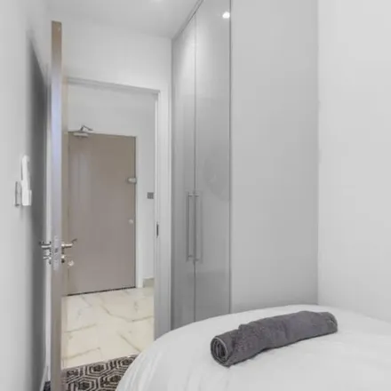 Image 3 - 50 South Audley Street, London, W1K 2QU, United Kingdom - Apartment for rent