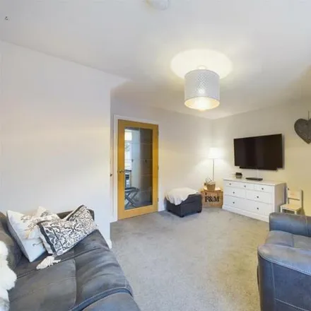 Image 5 - Cae'r Llynen, Llandudno Junction, LL31 9LS, United Kingdom - Townhouse for sale