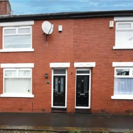Buy this 2 bed townhouse on David Street in Stockport, SK5 6BJ
